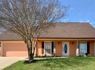 310 Northridge Dr, Vicksburg, MS 39180