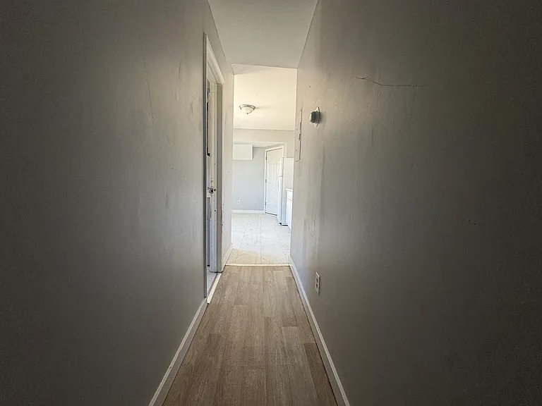 65 Fairview St #3R — Photo 8