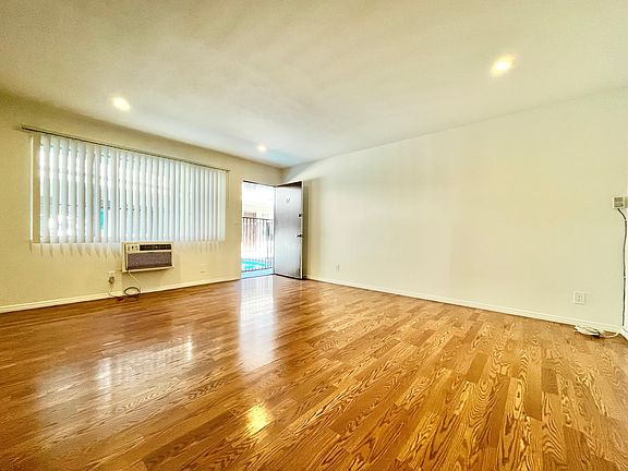 5th image of 4100 Arch Dr #10A