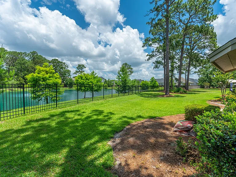 1219 Oakmont Dr — Photo 48