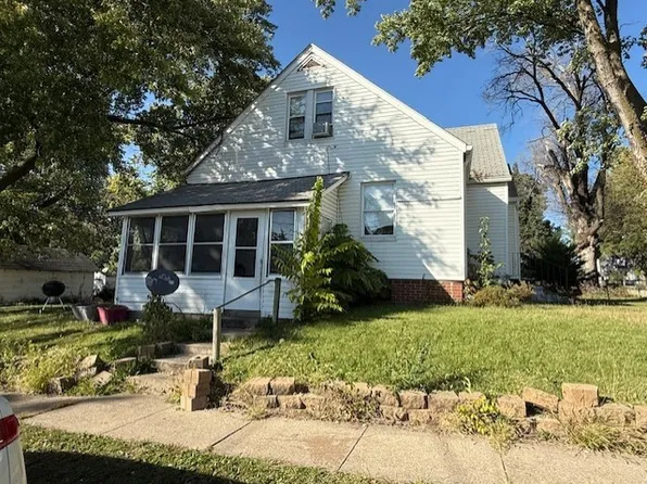 3802 12th St, Des Moines, IA 50313