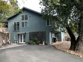 672 Anderson Ln, Angwin, CA