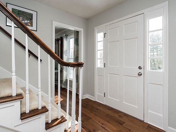 3rd image of 143 Landors Dr