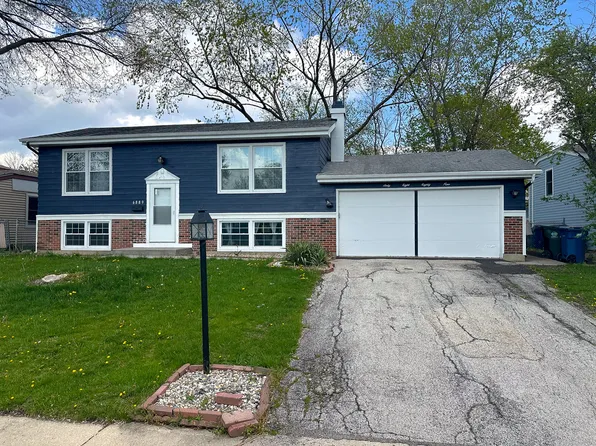 6889 Hemlock St, Hanover Park, IL 60133