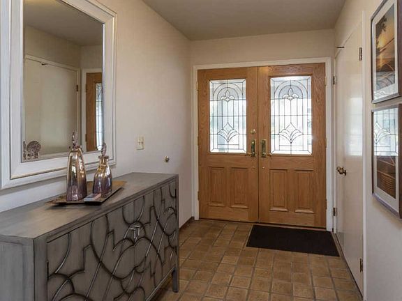 4th image of 12499 Scully Ave