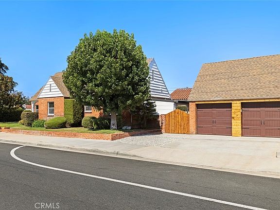 4th image of 694 W Orange Grove Ave