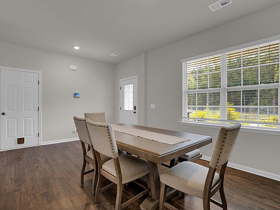 2nd image of 755 Tiger Lily Dr