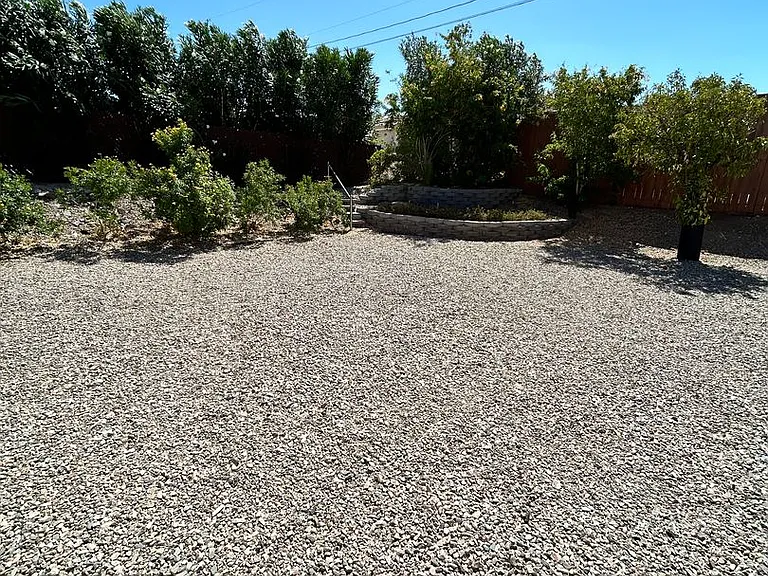 2910 Yuma Dr — Photo 25