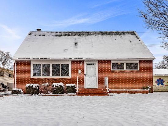 4212 Sexton Dr, Columbus, OH 43228