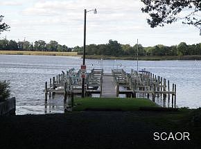 3rd image of 114 River Bend Dr