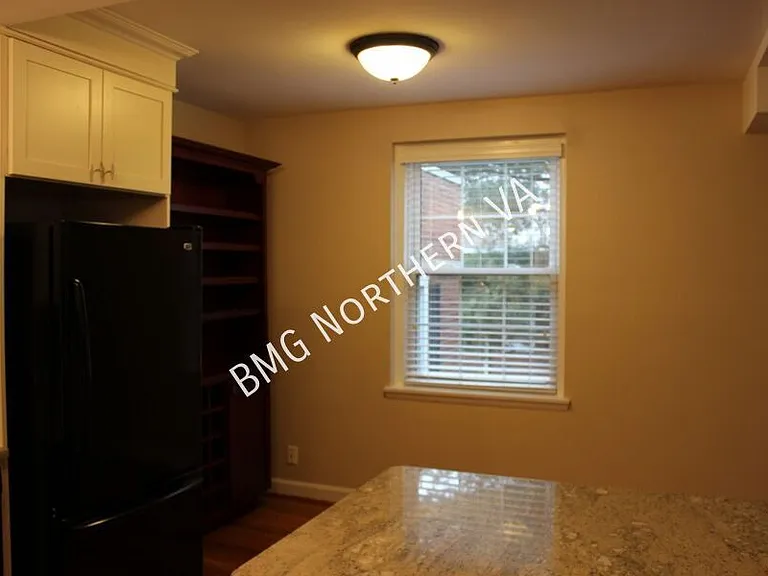 2739 S Buchanan St — Photo 11