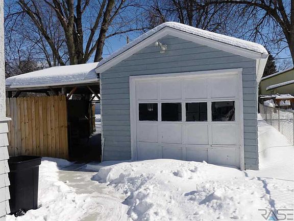 2nd image of 508 S Holly Ave