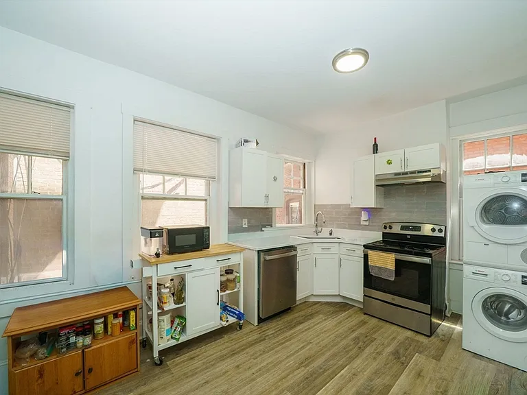50 Englewood Ave #1 — Photo 3