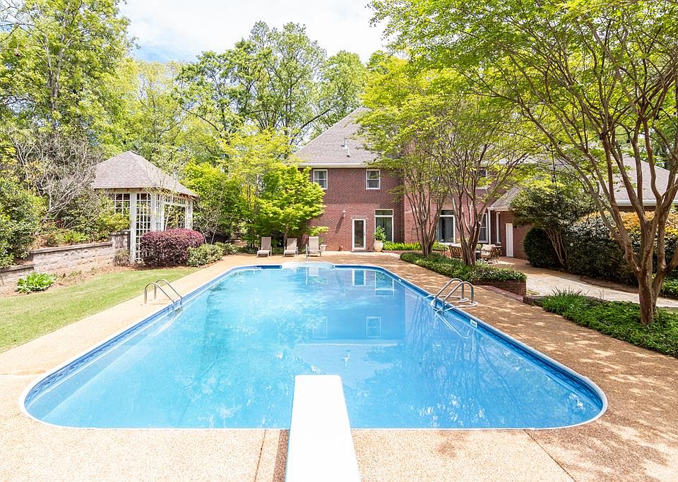 1st image of 108 Eastwind Dr