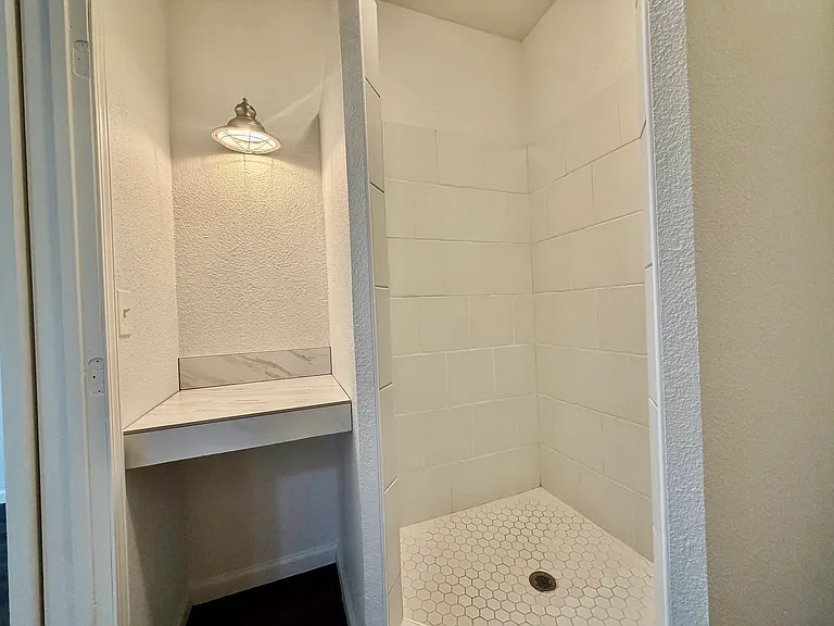 2505 N 48th St #2 — Photo 8