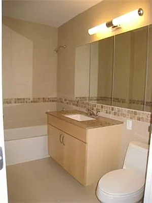 Rented by R New York | media 6