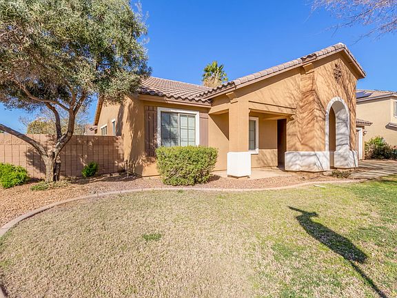 3rd image of 18462 E Swan Dr