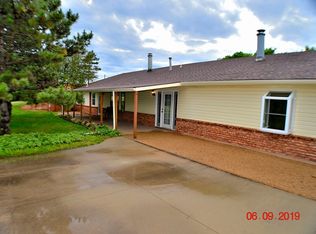889 E 20th St S, Wellington, KS 67152