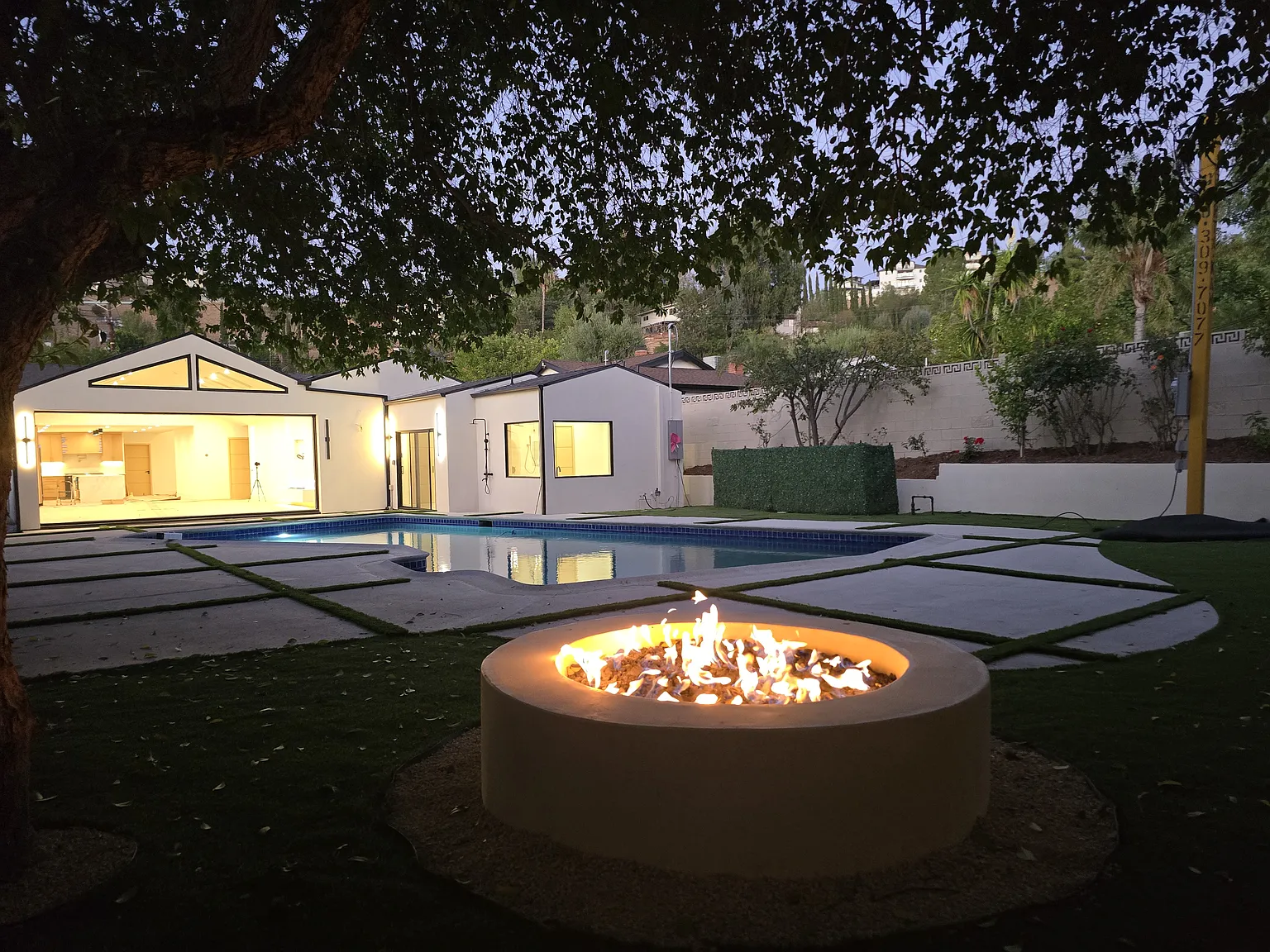 4501 Canoga Dr — Photo 2