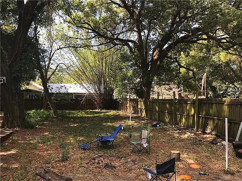 2nd image of 311 E Amelia Ave
