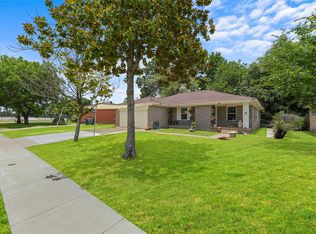 9209 Palisade Dr, Dallas, TX 75217