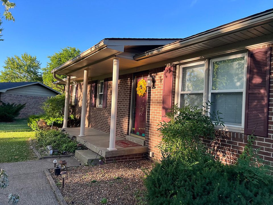 1st image of 205 Brookshore Ave