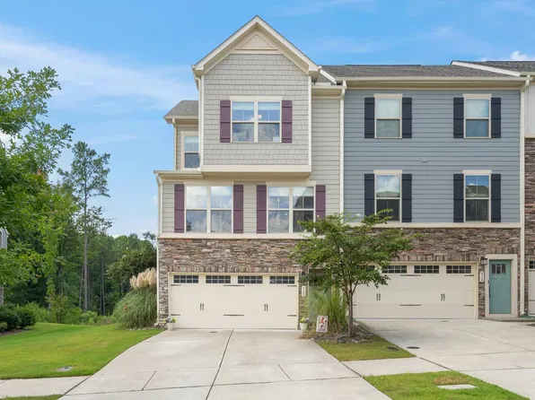 720 Channing Park Cir, Cary, NC 27519