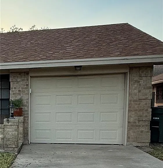 2303 Wisteria Dr — Photo 14