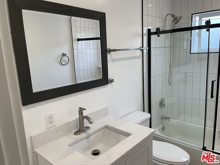 1419 Stanford St #D — Photo 17