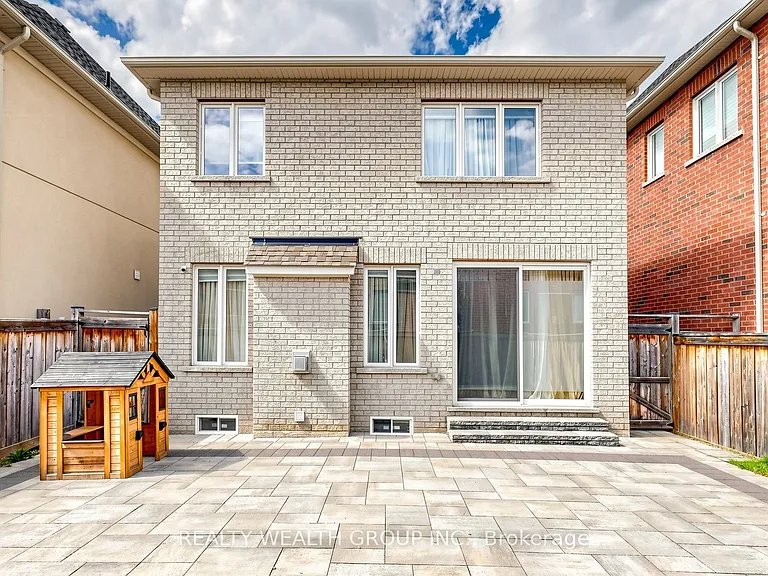 29 Frederick Pearson St — Photo 33