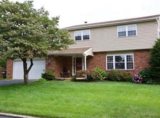 7132 Heather Rd, Macungie, PA 18062