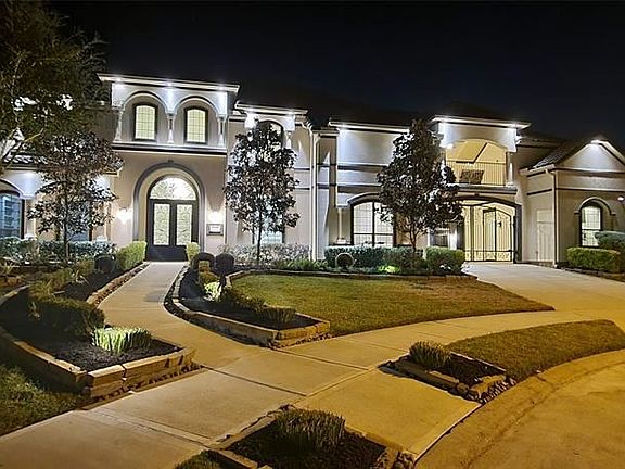 3rd image of 2223 Red Fox Dr