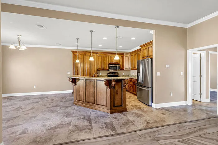 62 Tantallon Dr — Photo 9