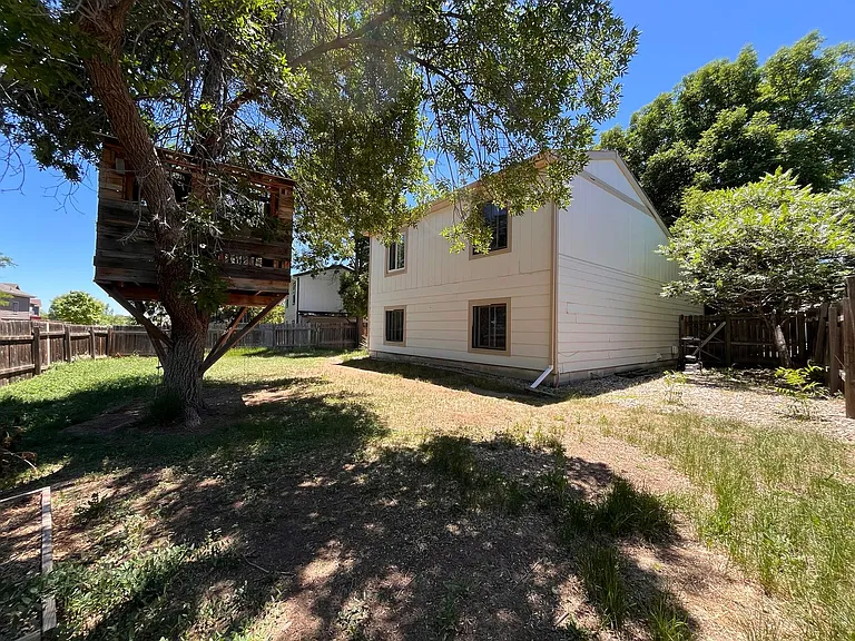 412 Albion Way — Photo 28