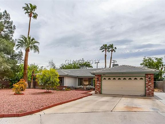 2nd image of 705 Glen Abbey Cir