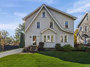 551 Spencer Rd, Rochester, NY 14609