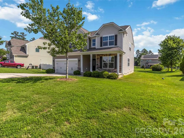 217 Hydrangea Dr, Clover, SC 29710