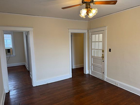 3rd image of 1001 Gates Ave APT 9B