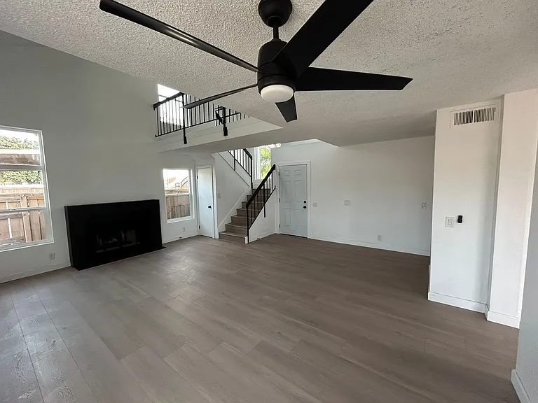 12040 Woodbridge Dr — Photo 11