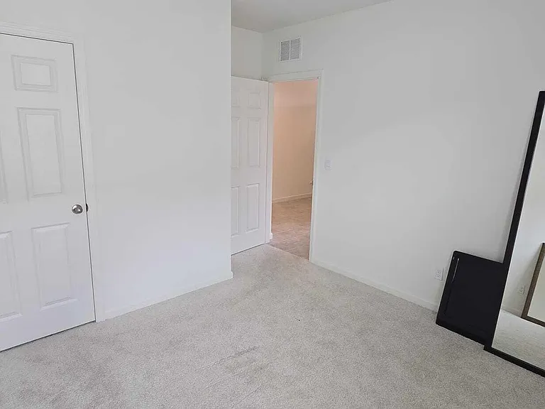 528 Seafoam Cir — Photo 23