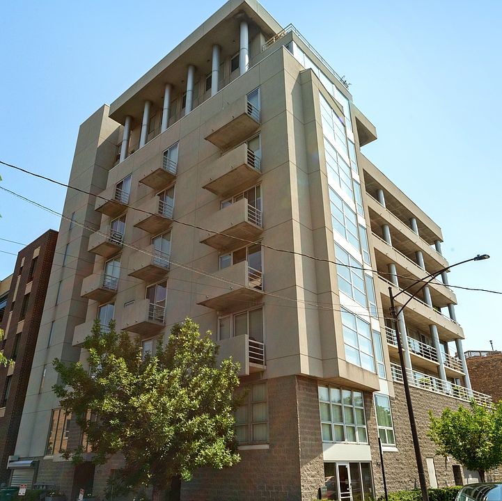 1st image of 950 W Erie St APT 401