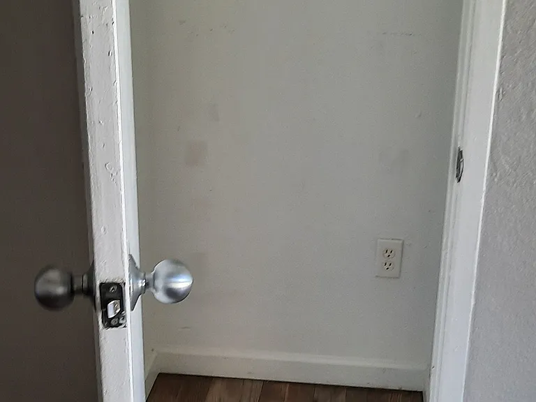WESTSIDE VILLAGE APARTMENTS — Photo 11