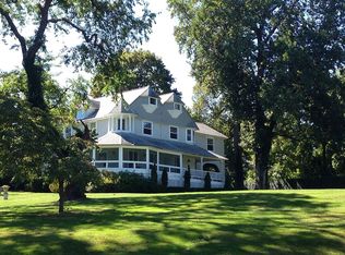 56 Baycrest Dr, Huntington, NY 11743