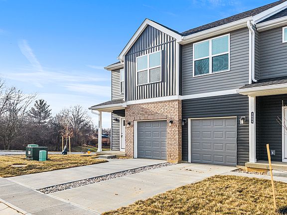 3rd image of 2056 Woodhill Ct