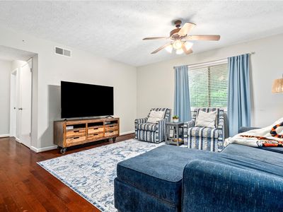 522 N Donahue Dr APT 7, Auburn, AL, 36832