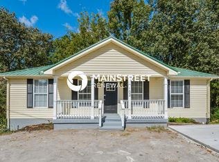 102 Fairview Cir, Ashland City, TN 37015