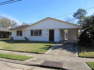 1284 Lauradale Dr, New Orleans, LA 70114