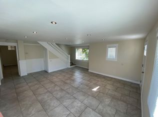 955 E 4th St #1/2, Long Beach, CA 90802