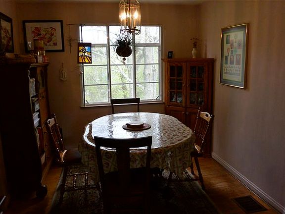 4th image of 3412 Millrich Ave
