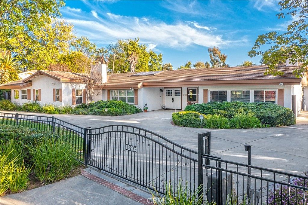 1392 Muirfield Rd, Riverside, CA 92506 Zillow
